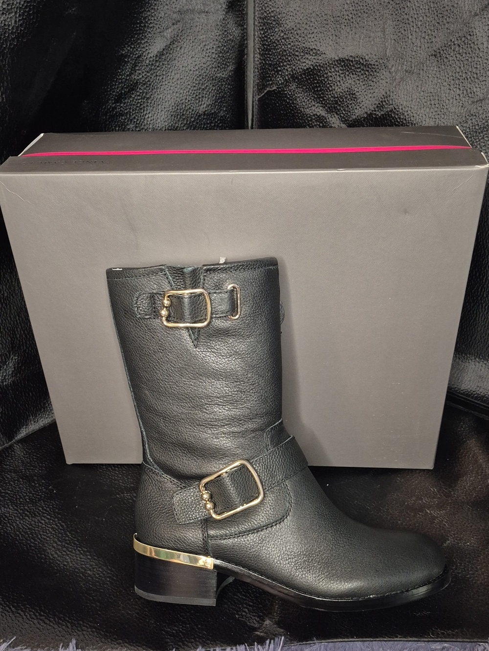 Vince Camuto  Gray Box with Pink Trim